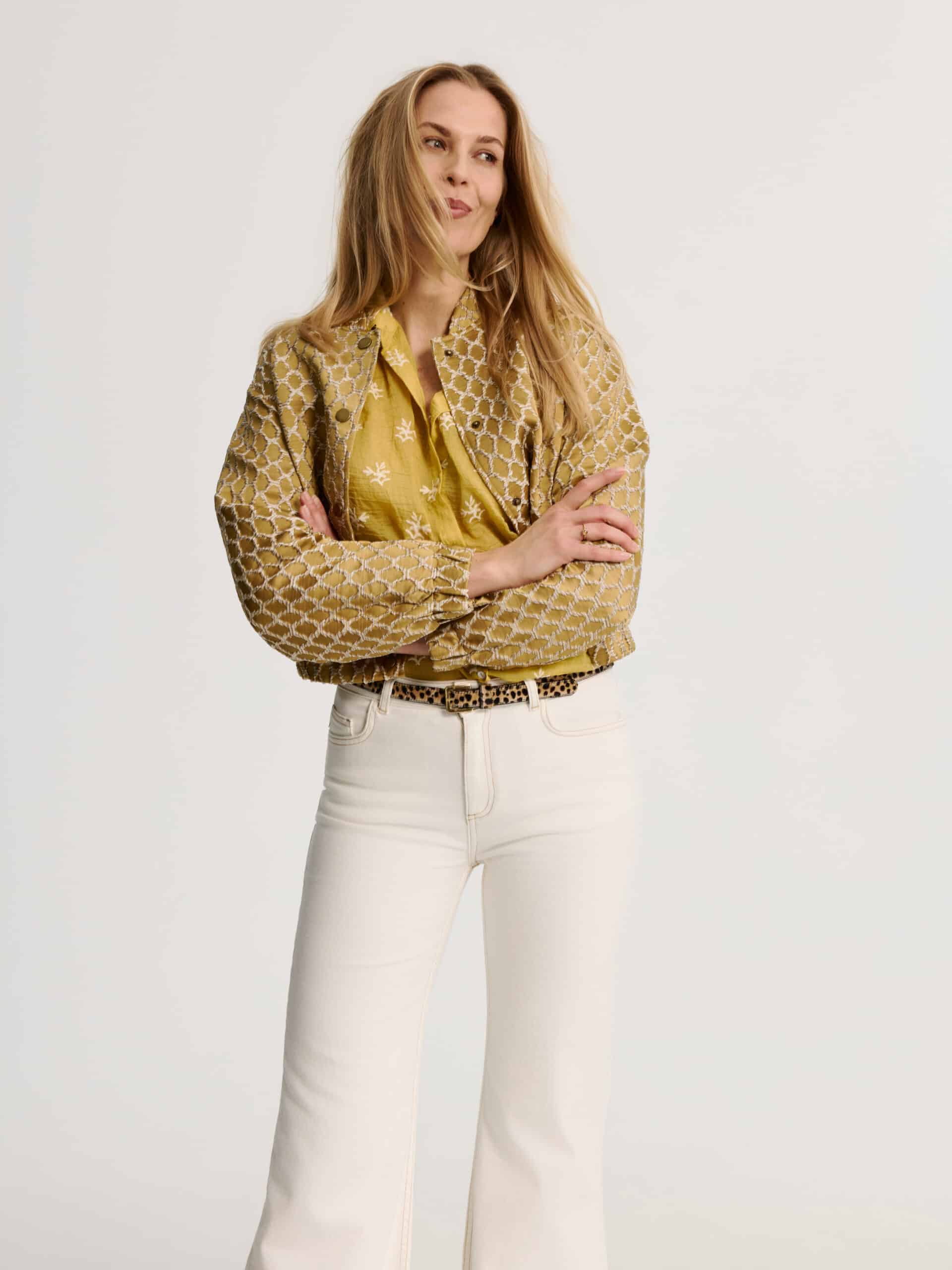 kledingbox vrouw met casual outfits