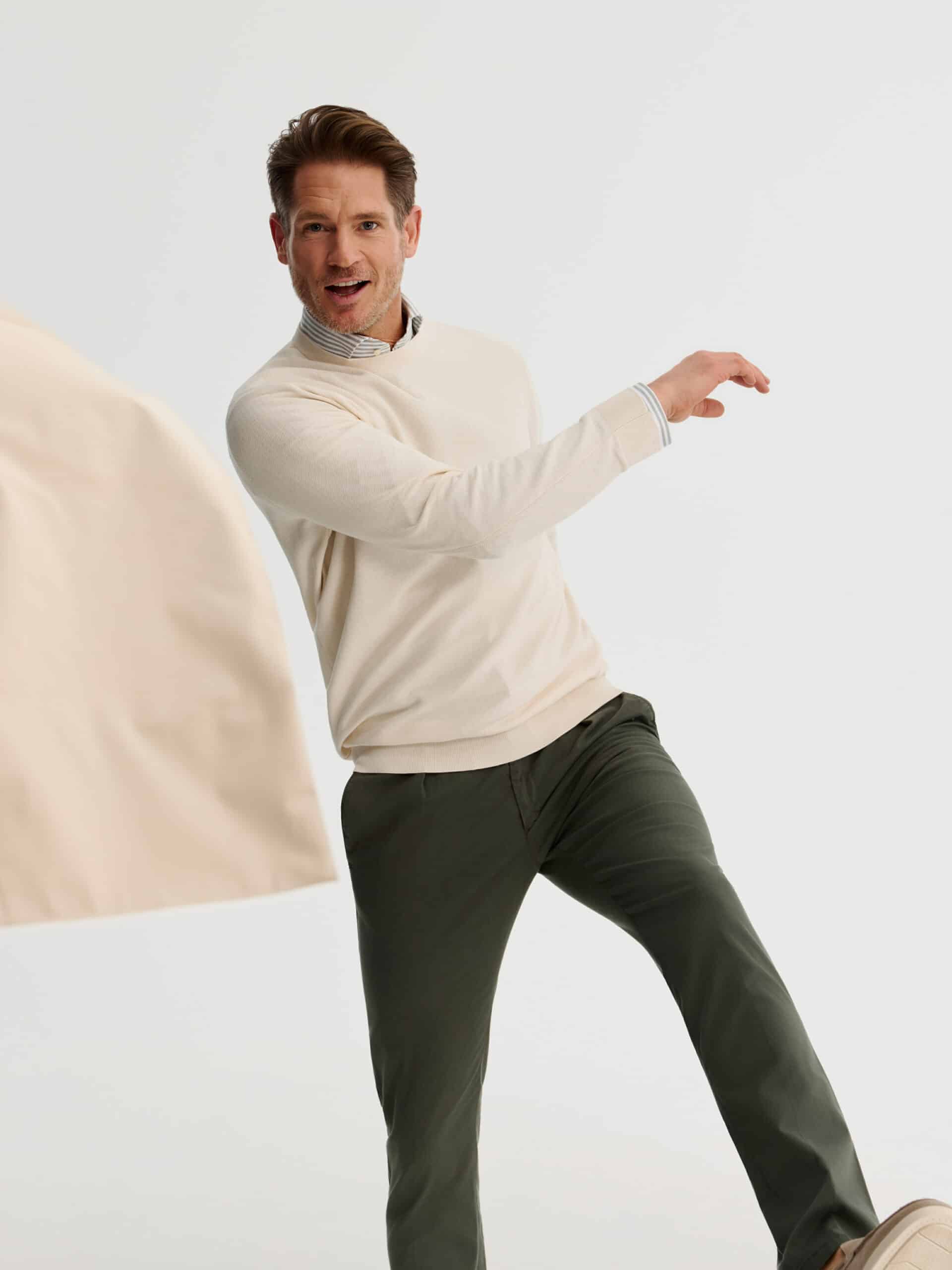 Kledingbox voorbeeld voor mannen met overshirt en mantel